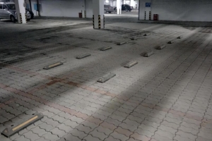 株洲，某小區(qū)地下停車廠